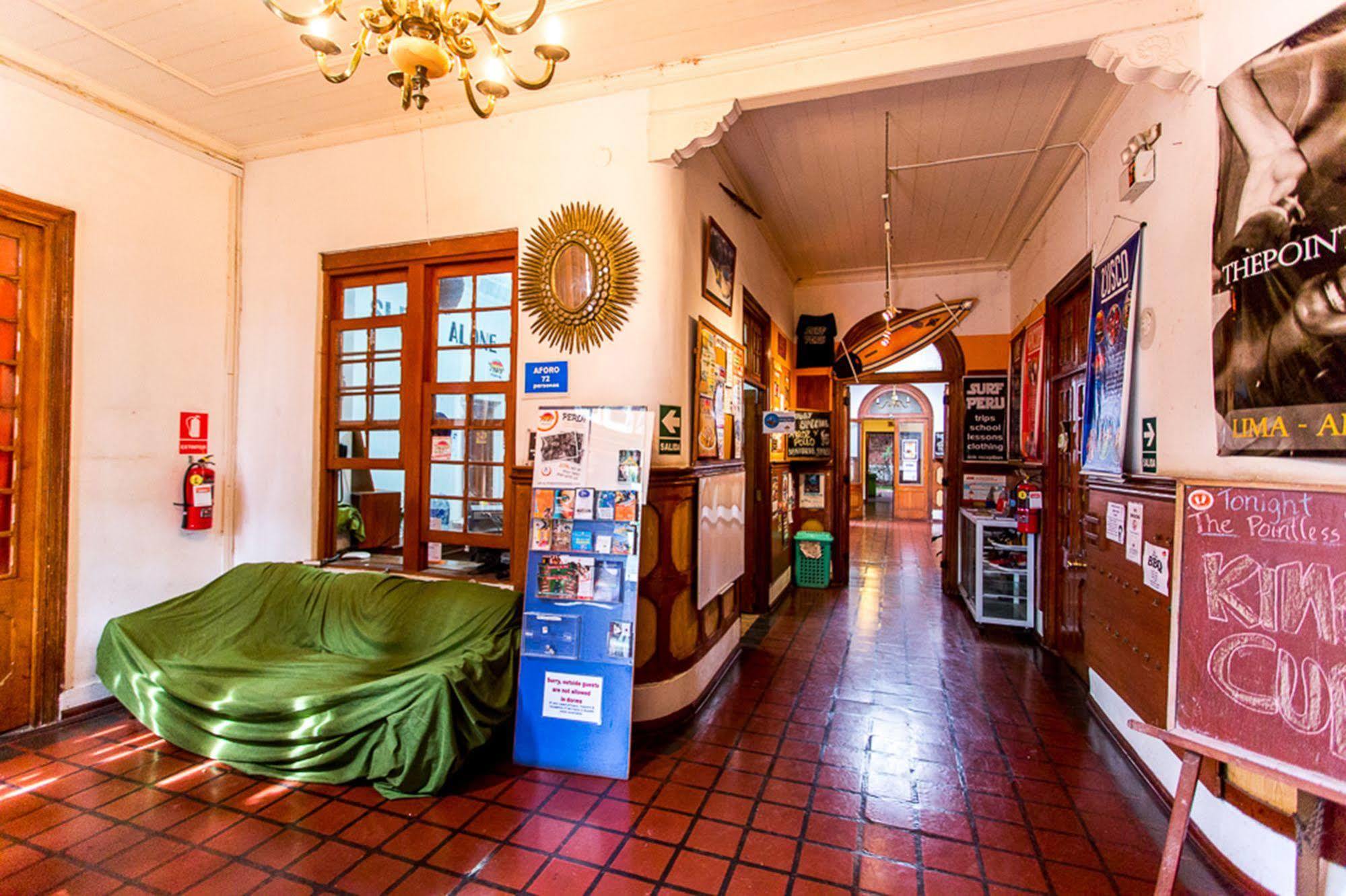 The Point Hostels Lima Luaran gambar