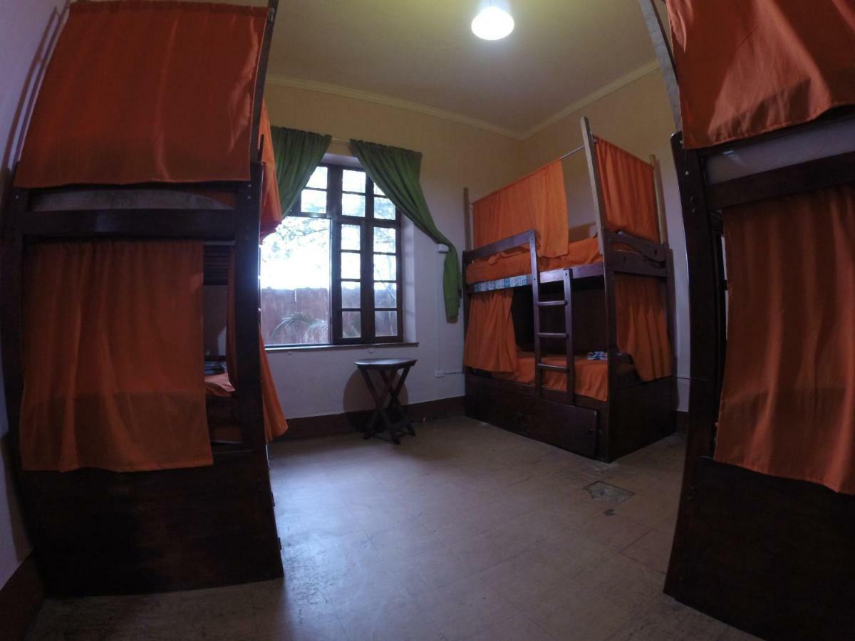 The Point Hostels Lima Luaran gambar
